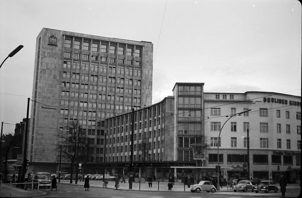 Allianz-Hochhaus in der Joachimsthaler Straße