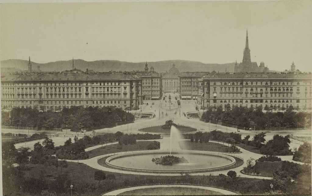 Panorama vom Schwarzenberg-Palais gegen Ring