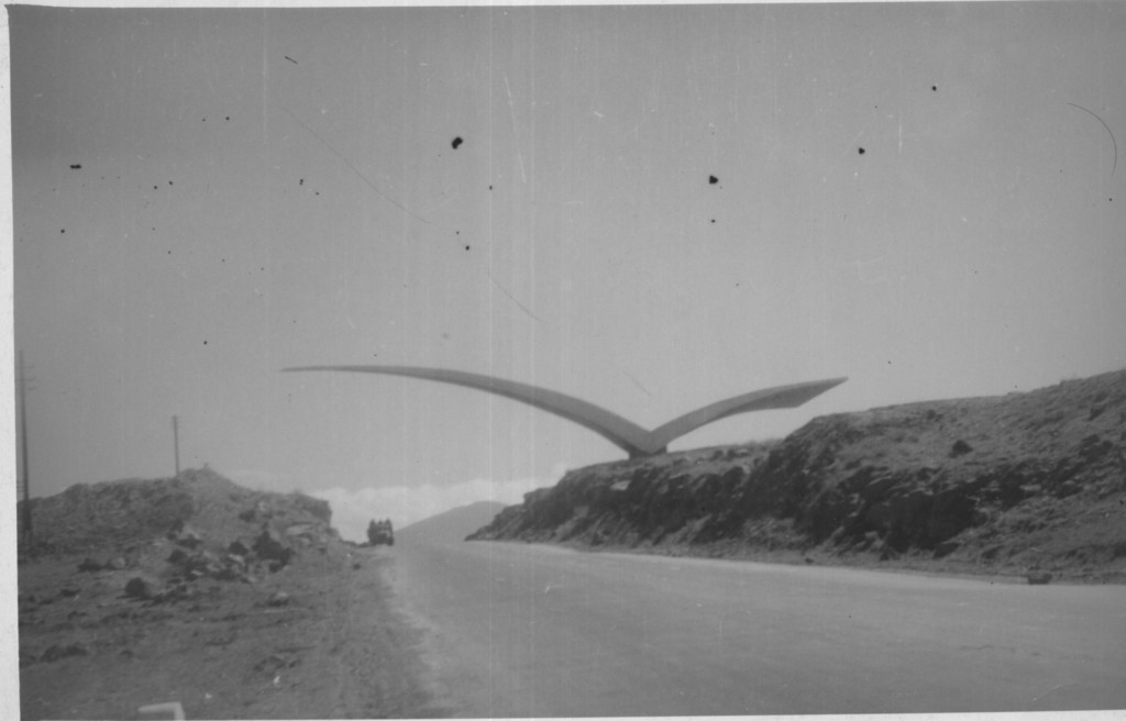 «Seagull» - ի տեղադրում `1960-ականների առաջին մոդեռնային հերոս: Հայաստան թռչուն ճայ