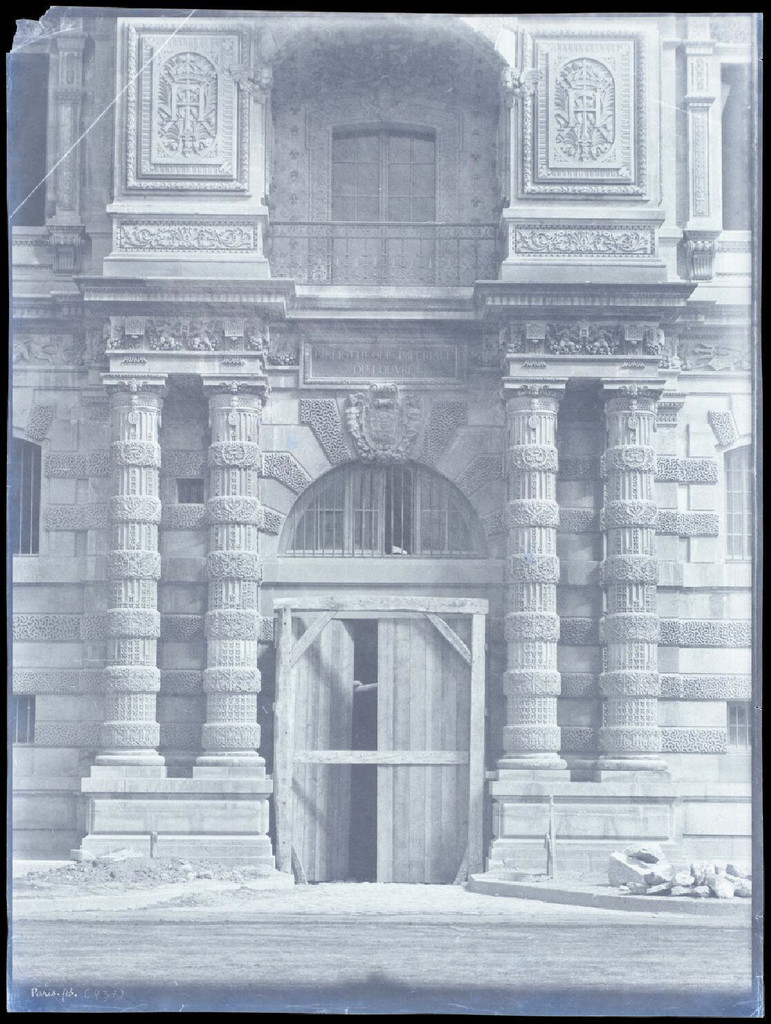 Porte de la Bibliothèque impériale du Louvre