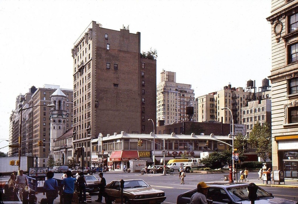 86th Street and Broadway, facing Northwest