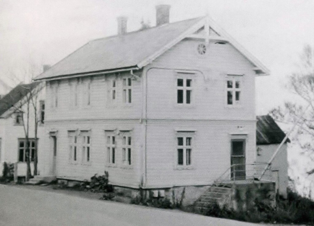 Sandtorg herredshus i Byskillet, Harstad