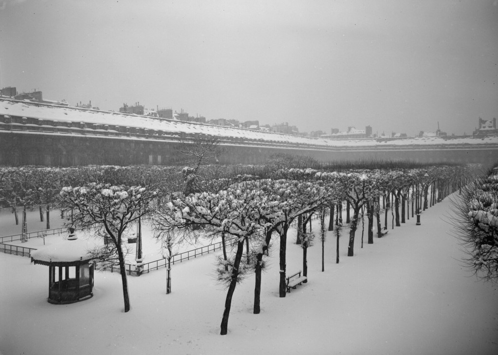 Palais-Royal et jardin, sous la neige