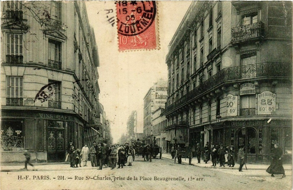 Rue Saint-Charles, prise de la Place Beaugrenelle