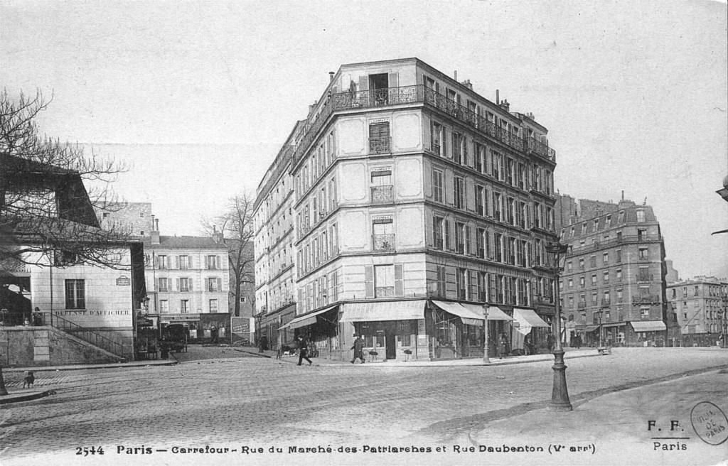 Carrefour – Rue du Marché-des-Patriarches et Rue Daubenton