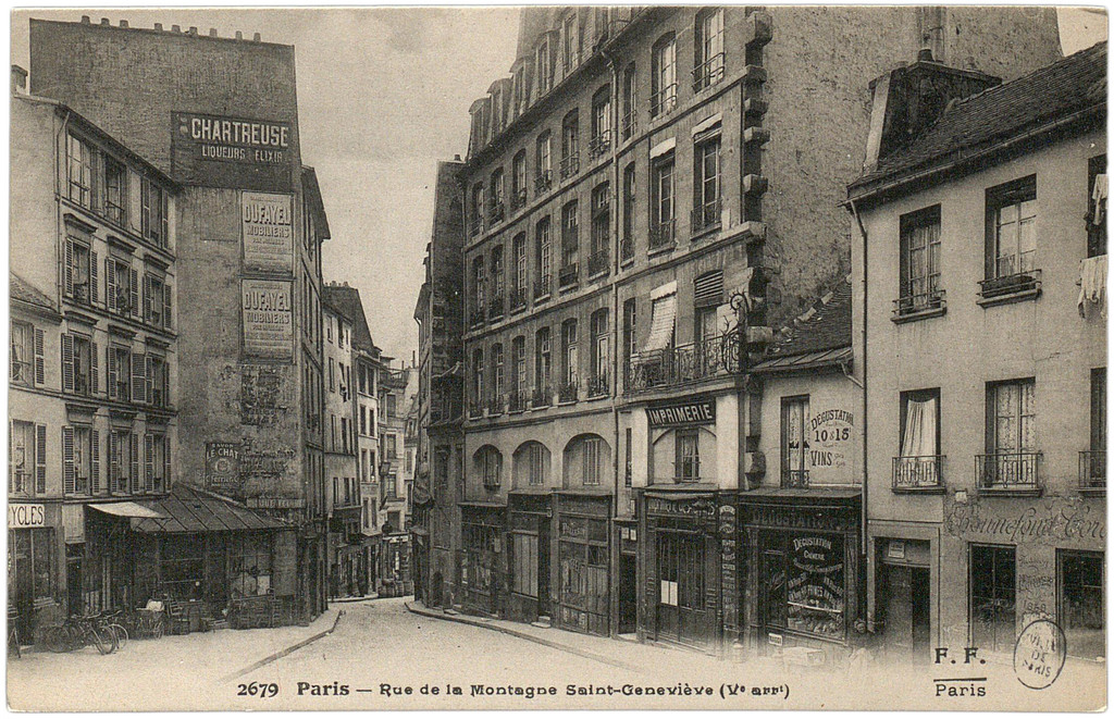 Rue de la Montagne Sainte-Geneviève