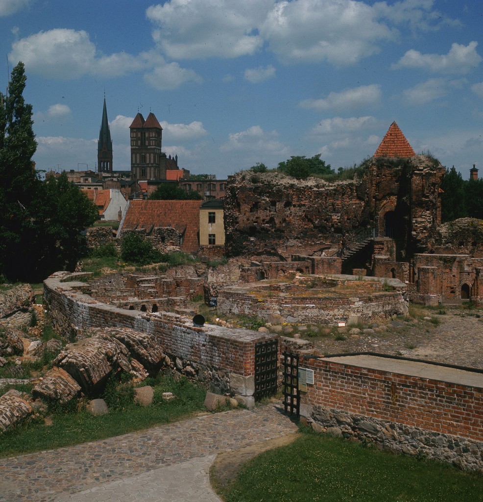 Toruń Ruiny zamku krzyżackiego