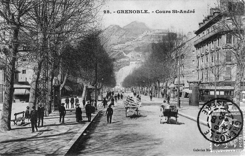 Grenoble | Cours Saint André