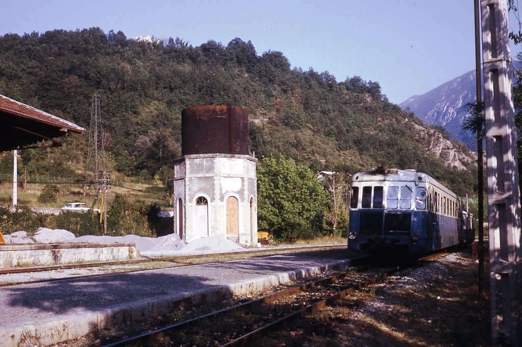 Chemin de fer de Provence (Nice-Digne) en gare de Villars sur Var