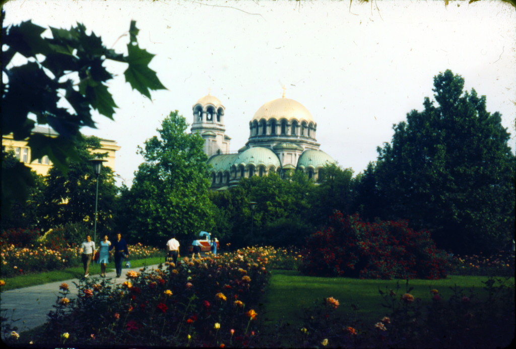 Храм „Александър Невски“
