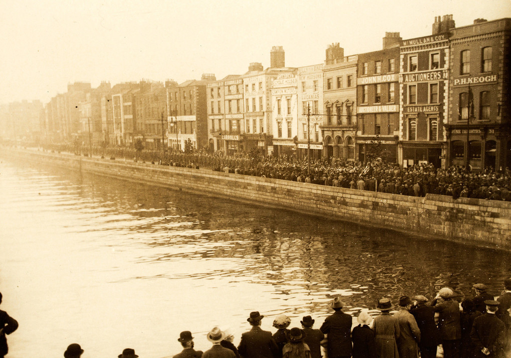 Funeral procession of Major E. Smyth and Captain A.P. White on the Quays