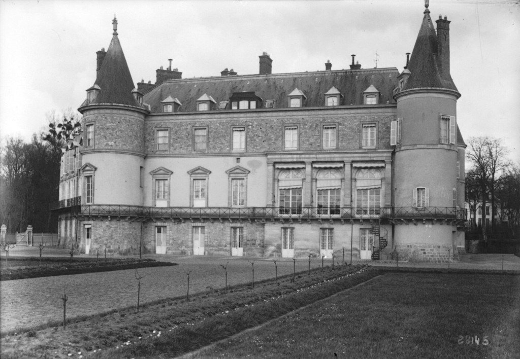 Château de Rambouillet: façade latérale côté jardin