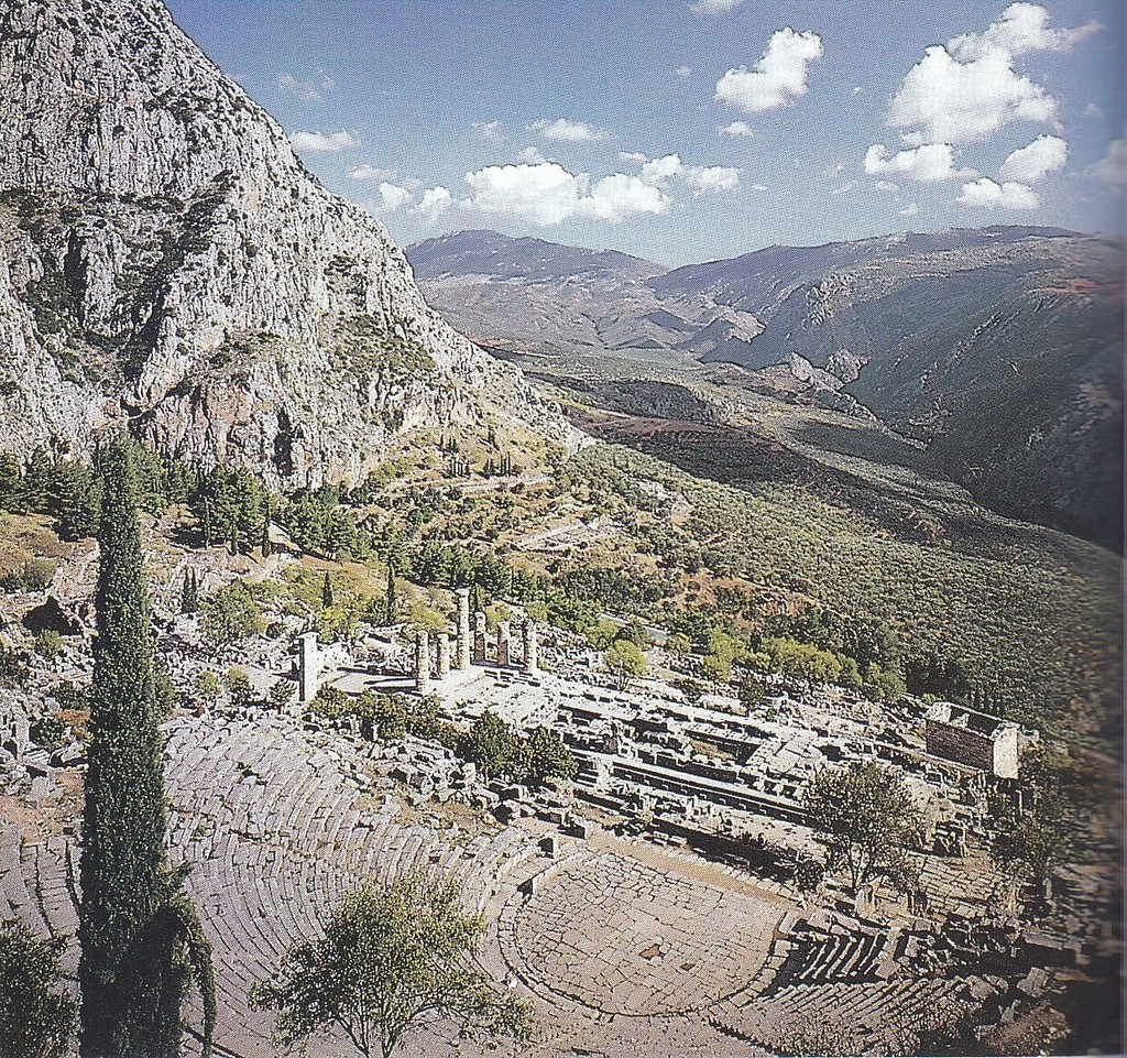 Το Αρχαίο Θέατρο Δελφών