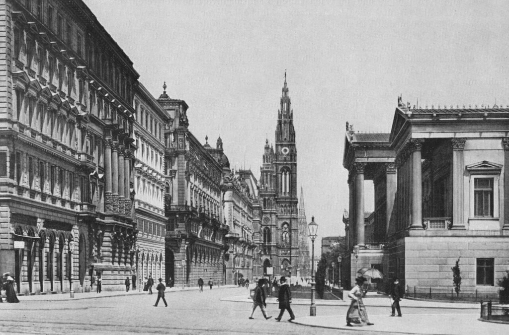 Blick von der Reichsratstraße auf das Rathaus