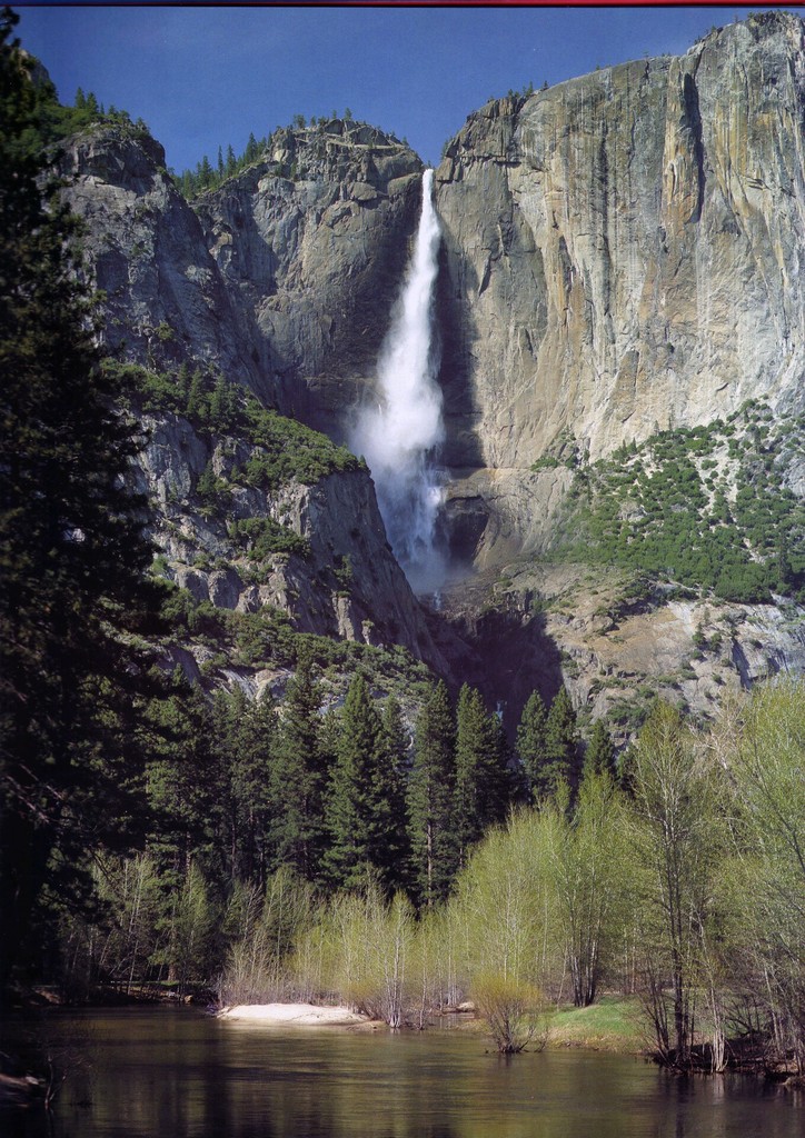 Yosemite Falls. Yosemite National Park