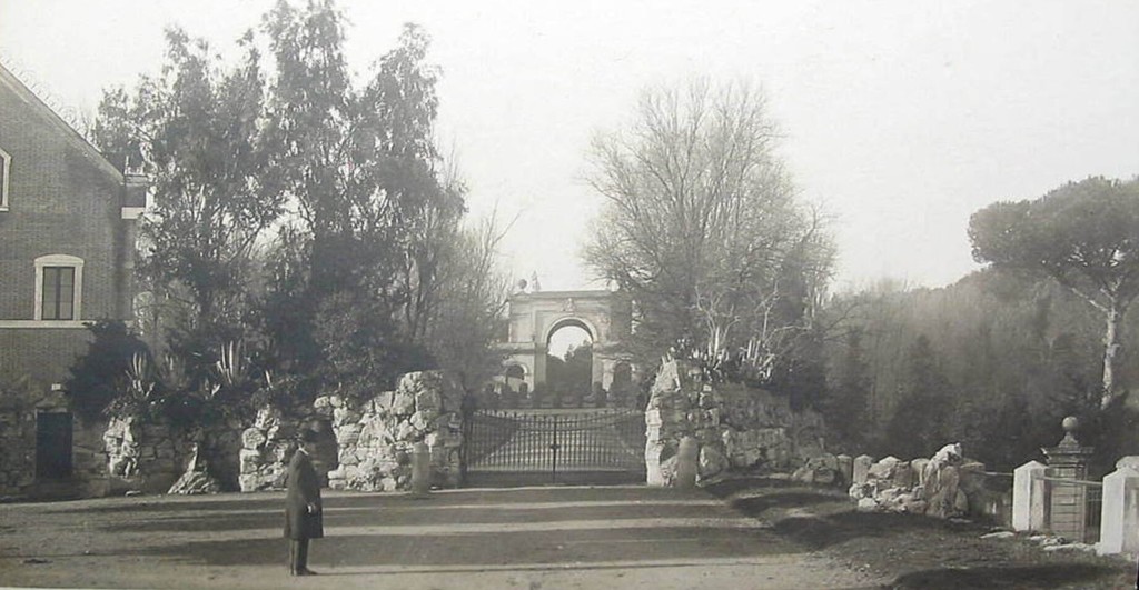 Entrance of Villa Pamphilj