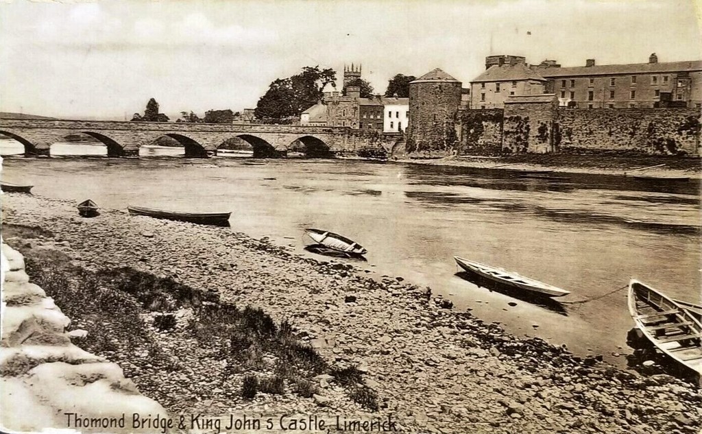 Limerick. Thomond Bridge and King John's Castle