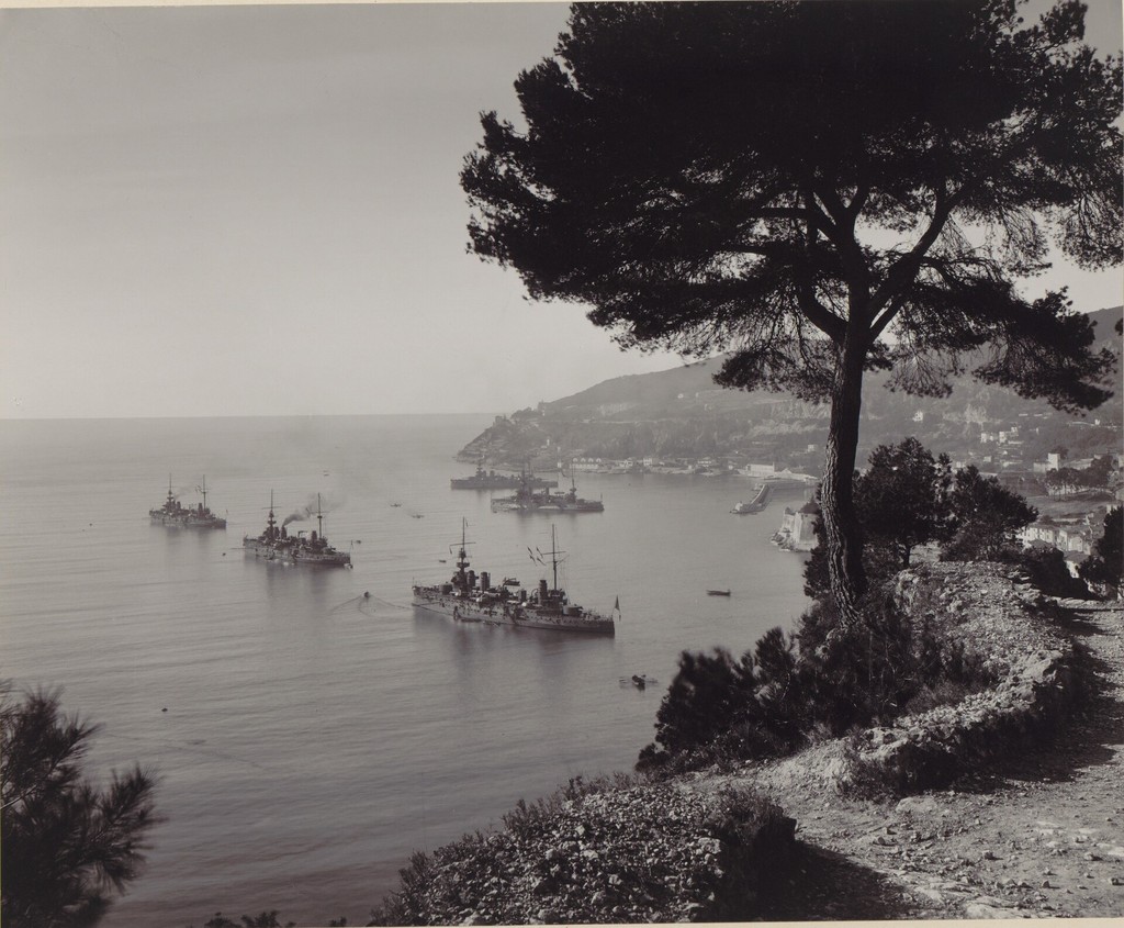 La flotte française dans le port de Villefranche