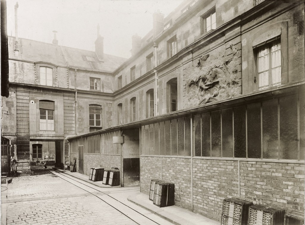 Cour de l'hôtel de Rohan — Rue Vieille-du-Temple