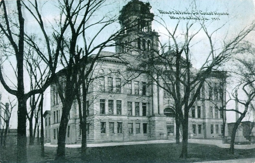 Muscatine. Courthouse