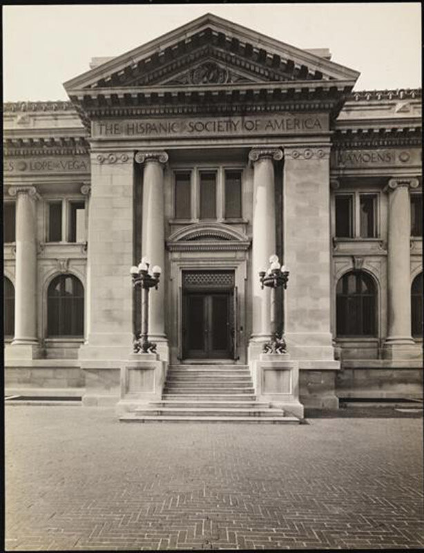Facade of the entrance to the Hispanic Society of America.