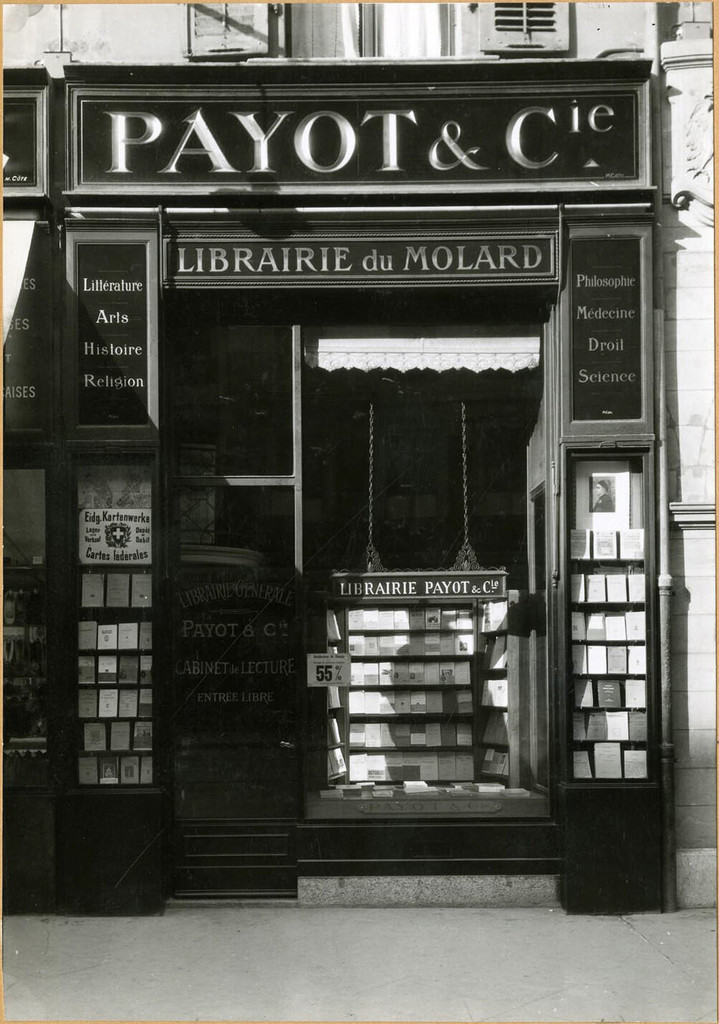 Place du Molard: librairie Payot
