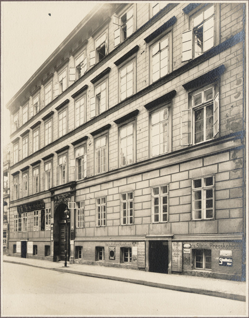Johannisstraße 3