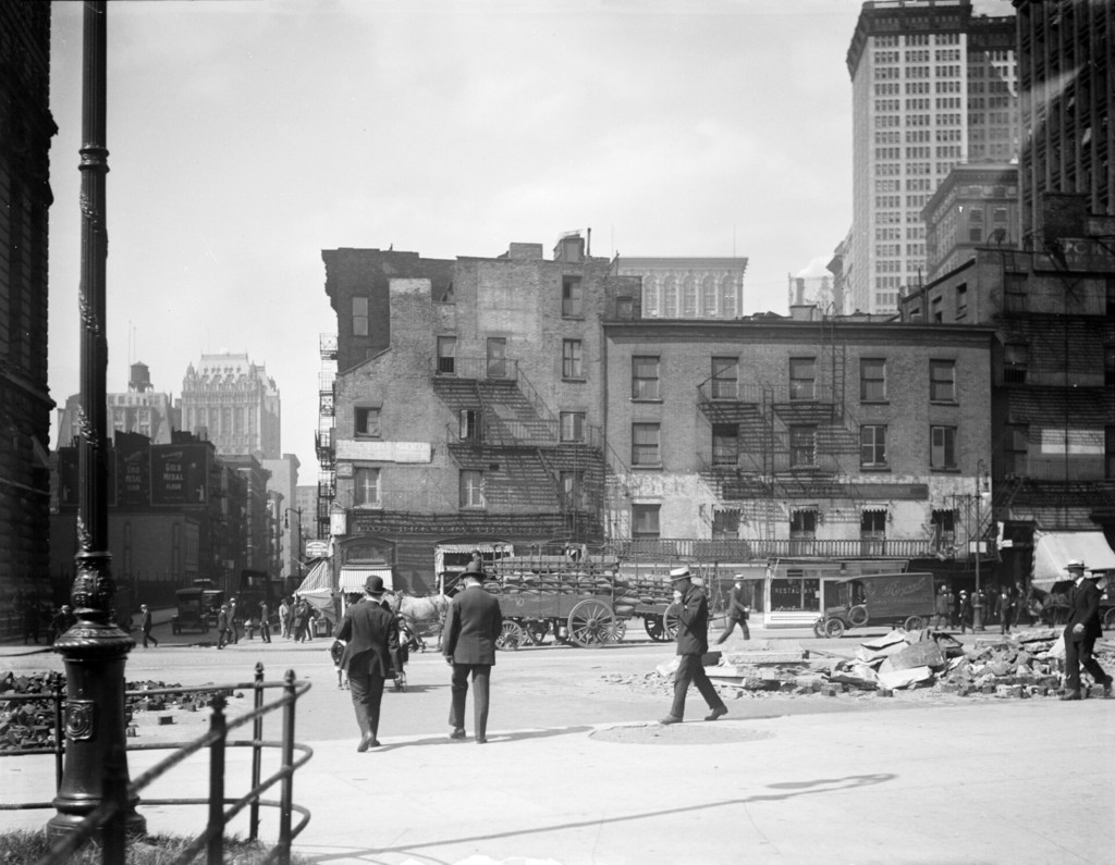 Battery Place, showing northeast corner of Washington Street