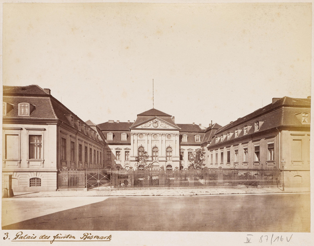 Das Reichskanzler-Palais in der Wilhelmstraße 77