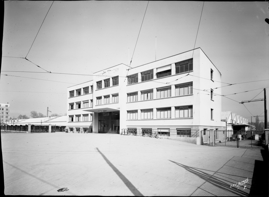 Rue de Lyon: usine Hispano Suisa