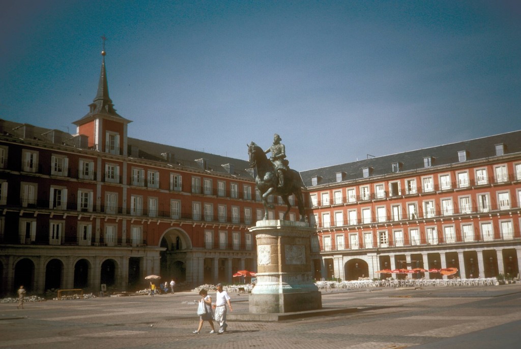 Plaza Mayor. Estatua ecuestre de Felipe III