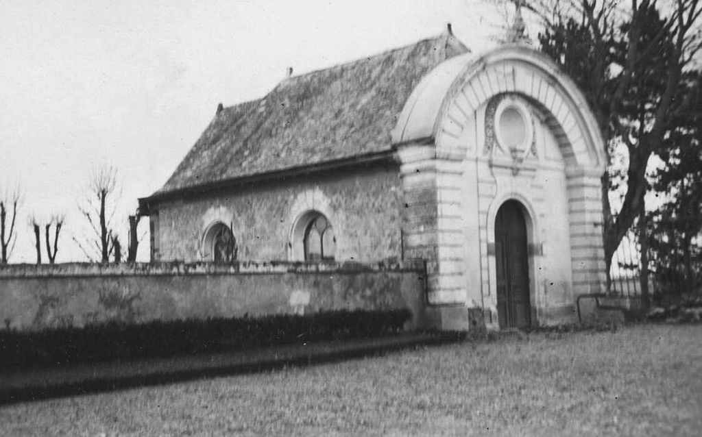 Château de Jallanges : Chapelle, vue générale