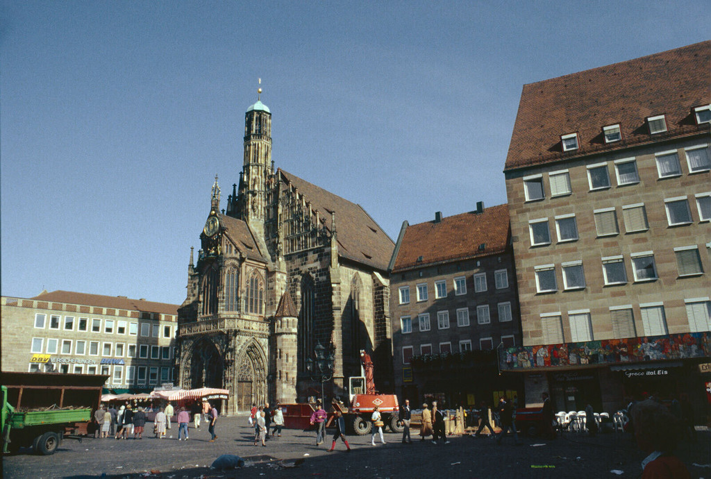 Hauptmarkt mit Frauenkirche