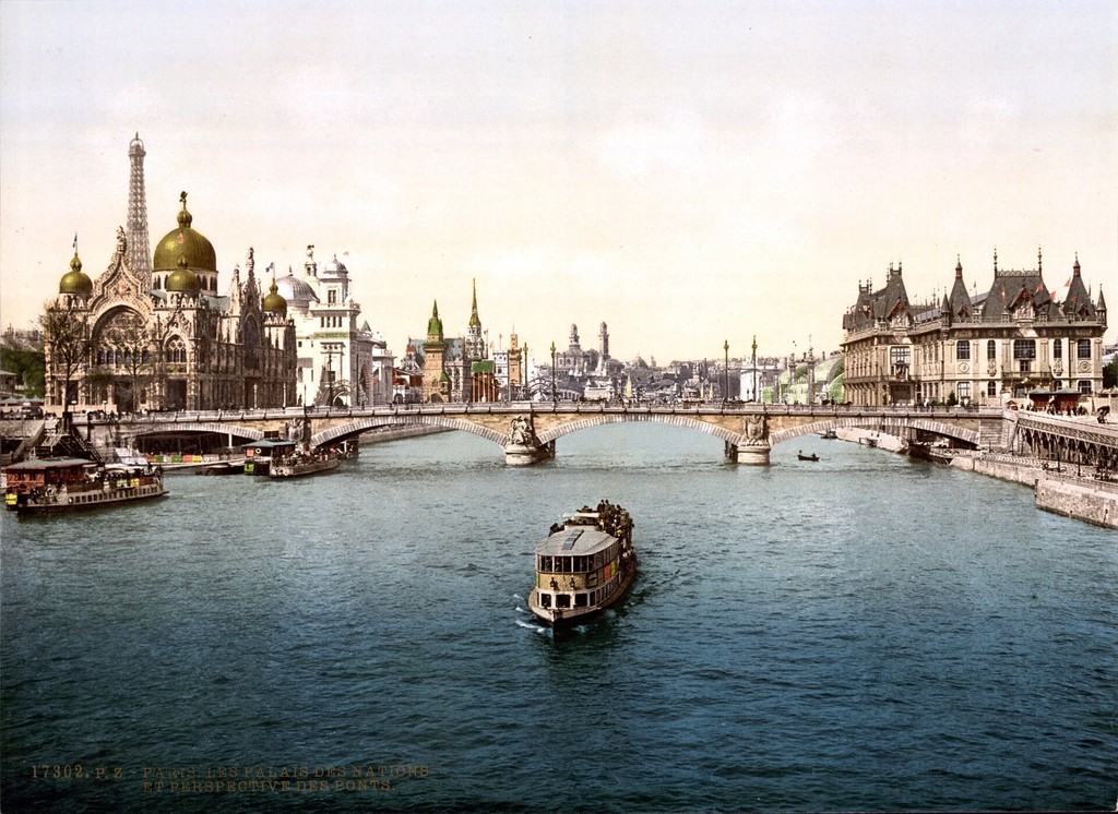 The Pavilions of the Nations and persepective of the bridges. Expositon Universal. Paris