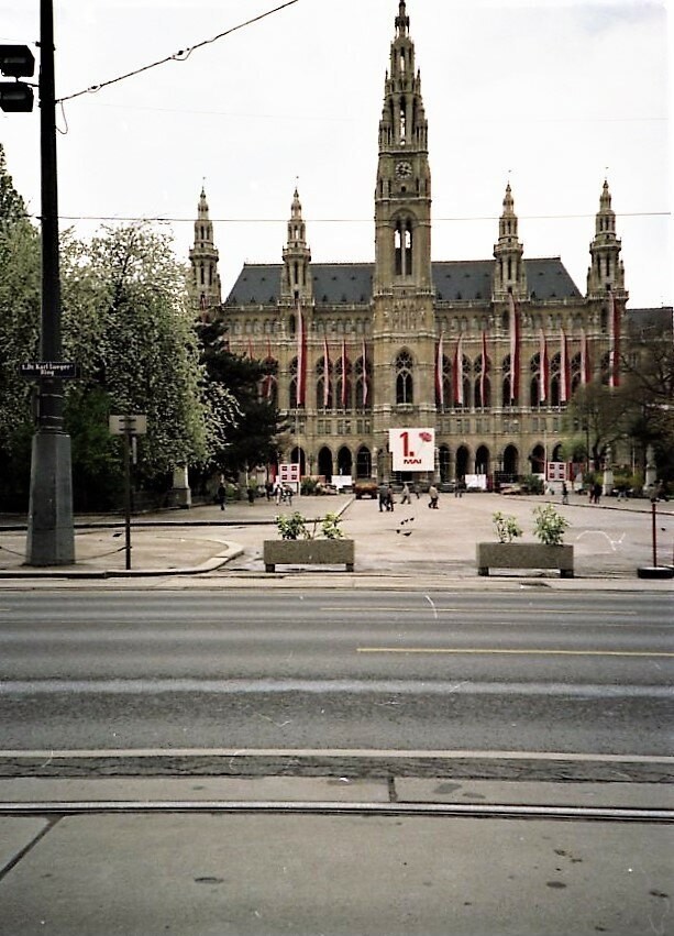 Rathauzplatz
