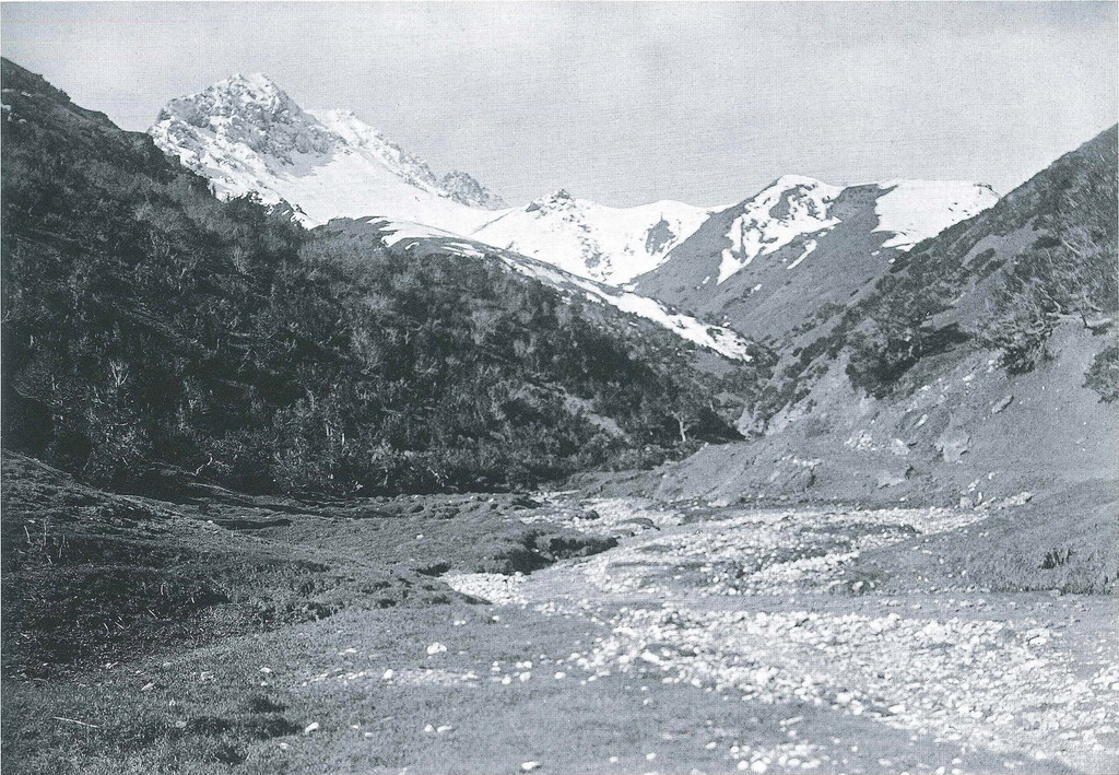 Gorge Taldyk the pass
