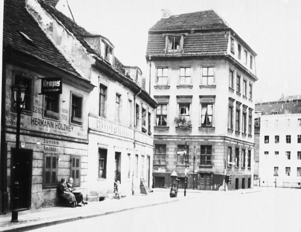 Petristraße 22-25 und Eckhaus Rittergasse 6 / Friedrichsgracht 24