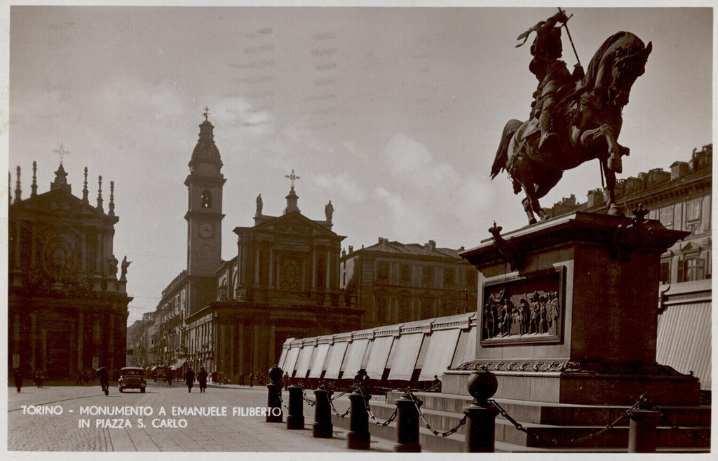 Monumento a Emanuele Filiberto in piazza San Carlo