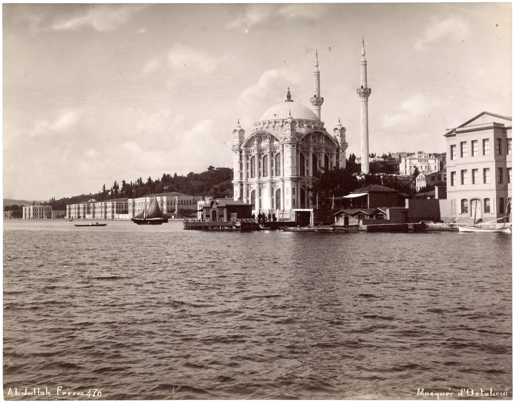 Konstantinopolis. Ortaköy Camii