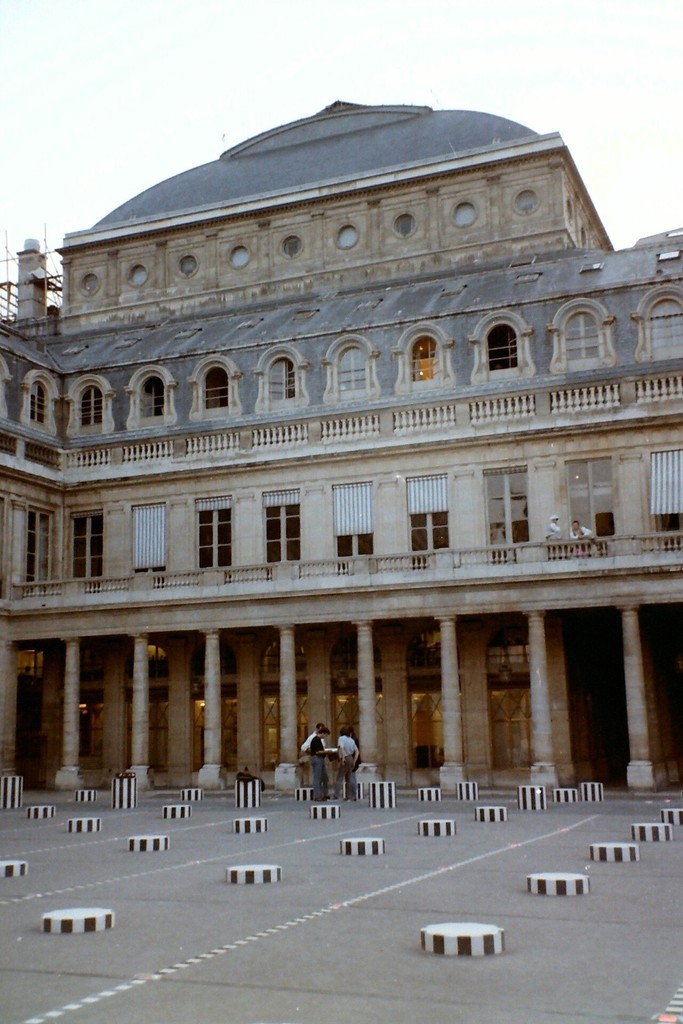 Colonnes de Buren au Palais Royal