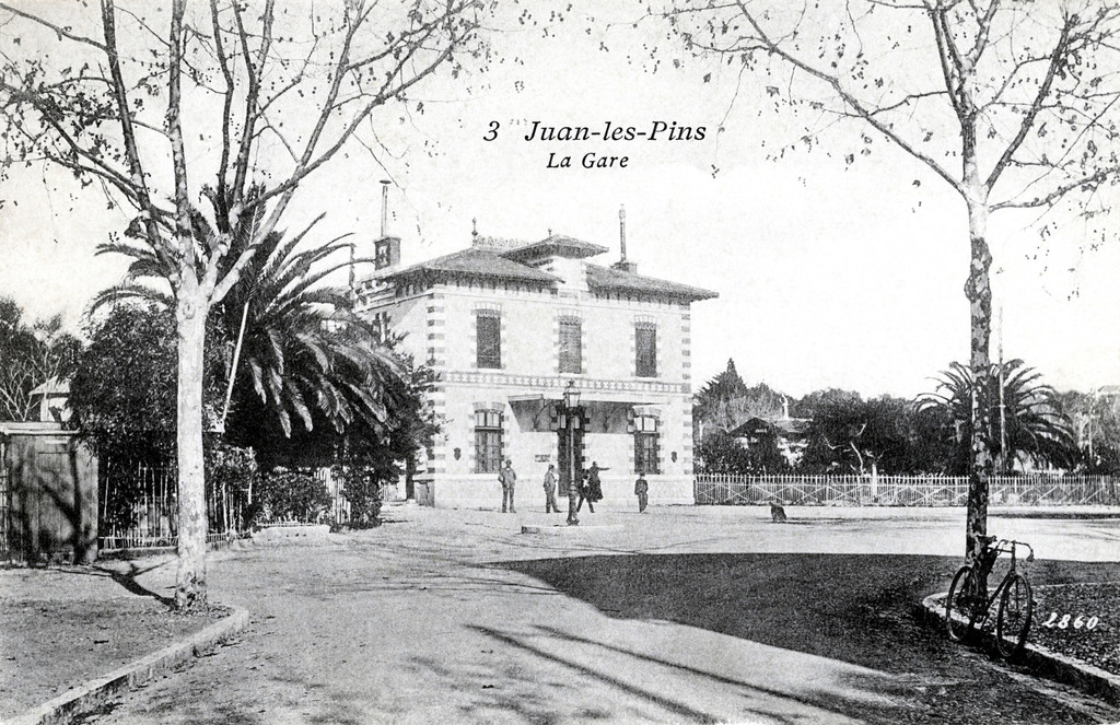Juan-les-Pins. La Gare