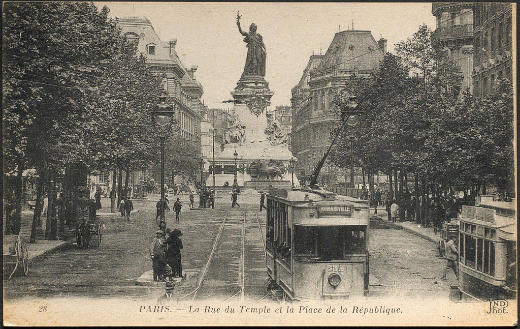 La Rue du Temple et la Place de la République