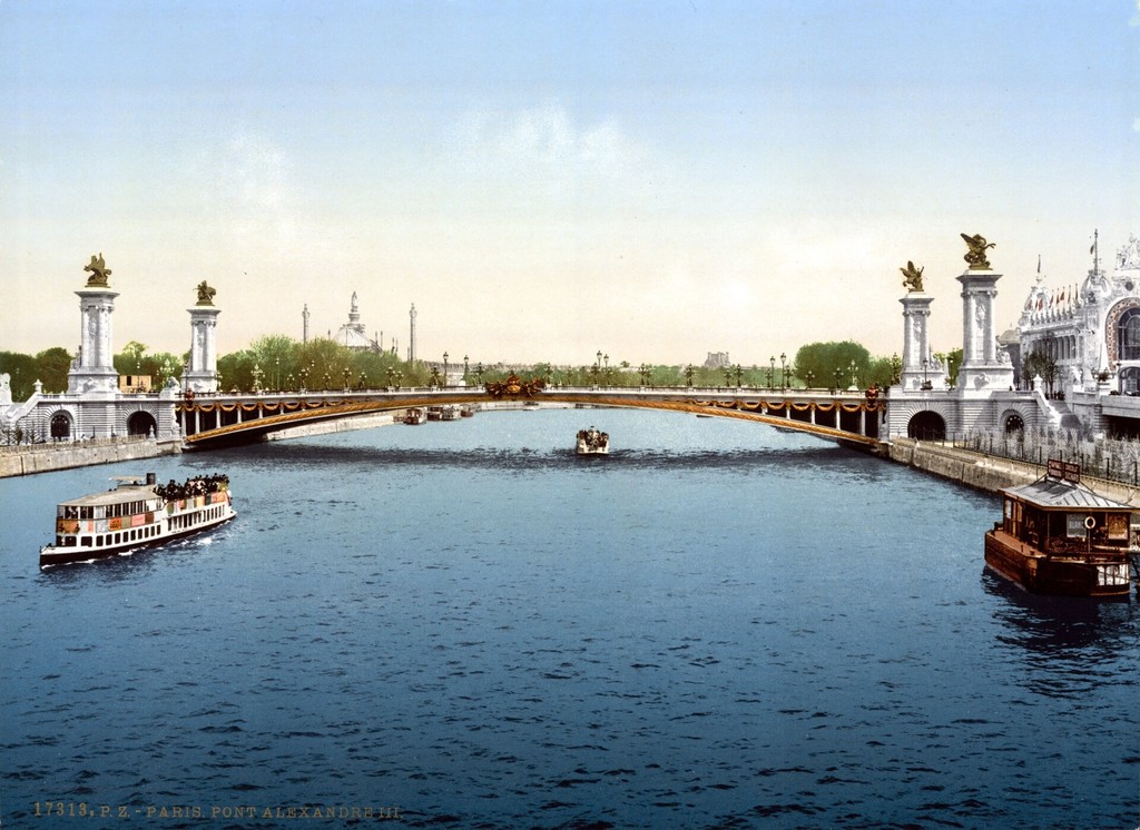 Alexandre III bridge. Exposition Universal