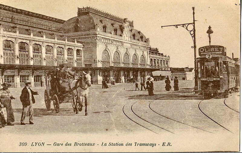 Lyon - Gare des Brotteaux, La Station des Tramways