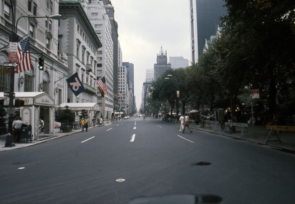View of 5th Avenue at 61st Street, looking southwest