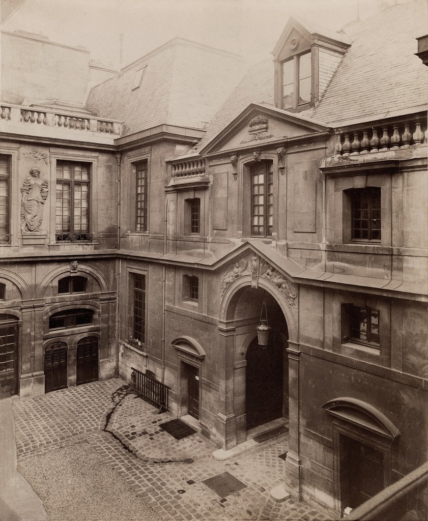 Musée Carnavalet. Cour d'honneur ou cour Louis