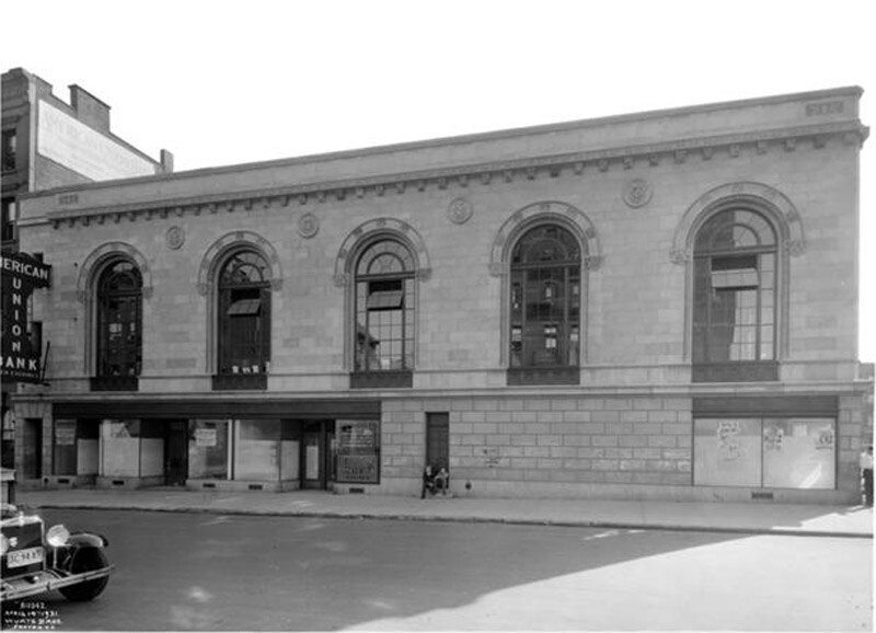 81st Street and 1st Avenue, S.E. corner. American Union Bank, view of 81st Street elevation