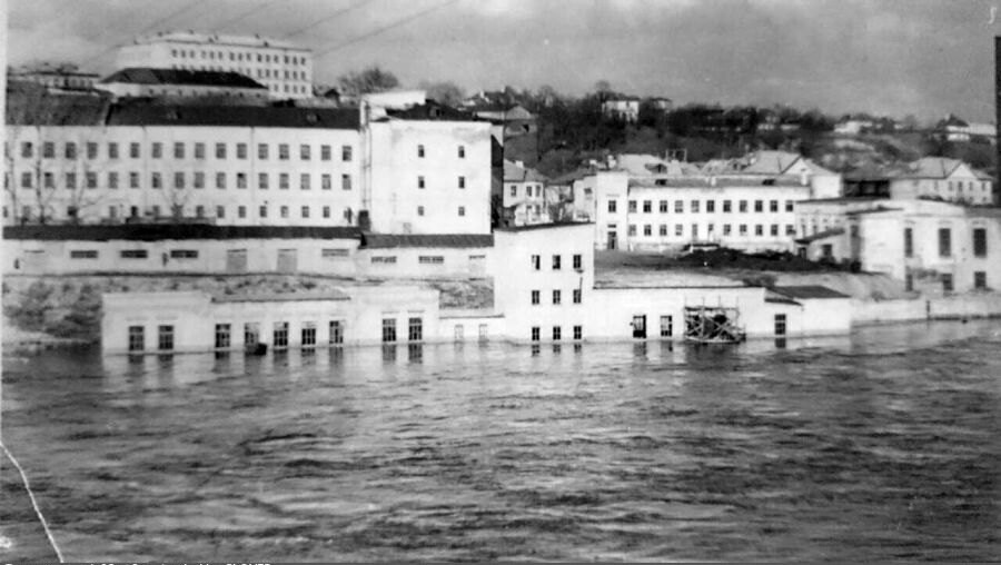 Тонкосуконный комбинат. Наводнение 1958 года