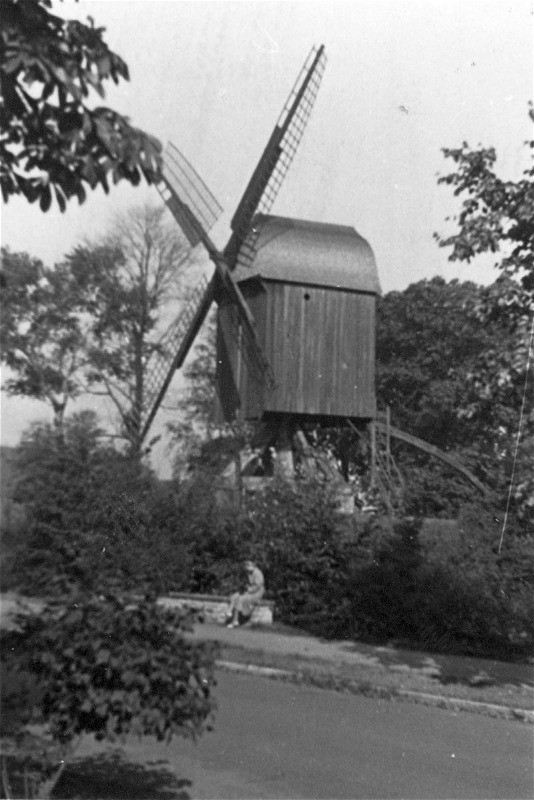 Bockwindmühle am Annateich