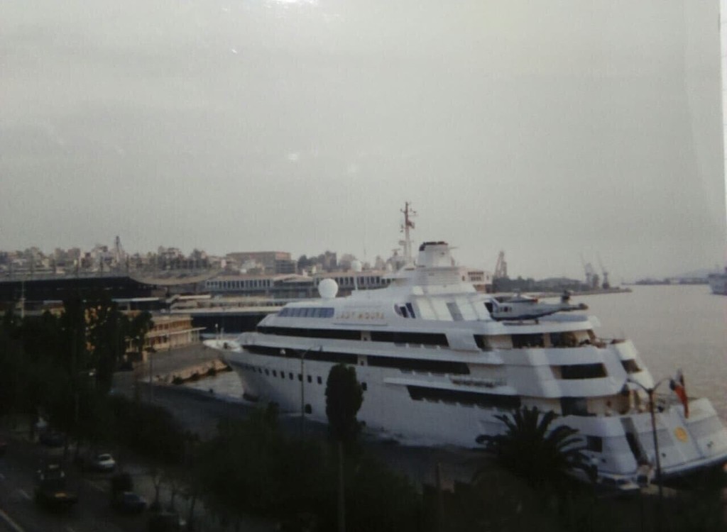 Yacht Lady Moura στο λιμάνι του Πειραιά